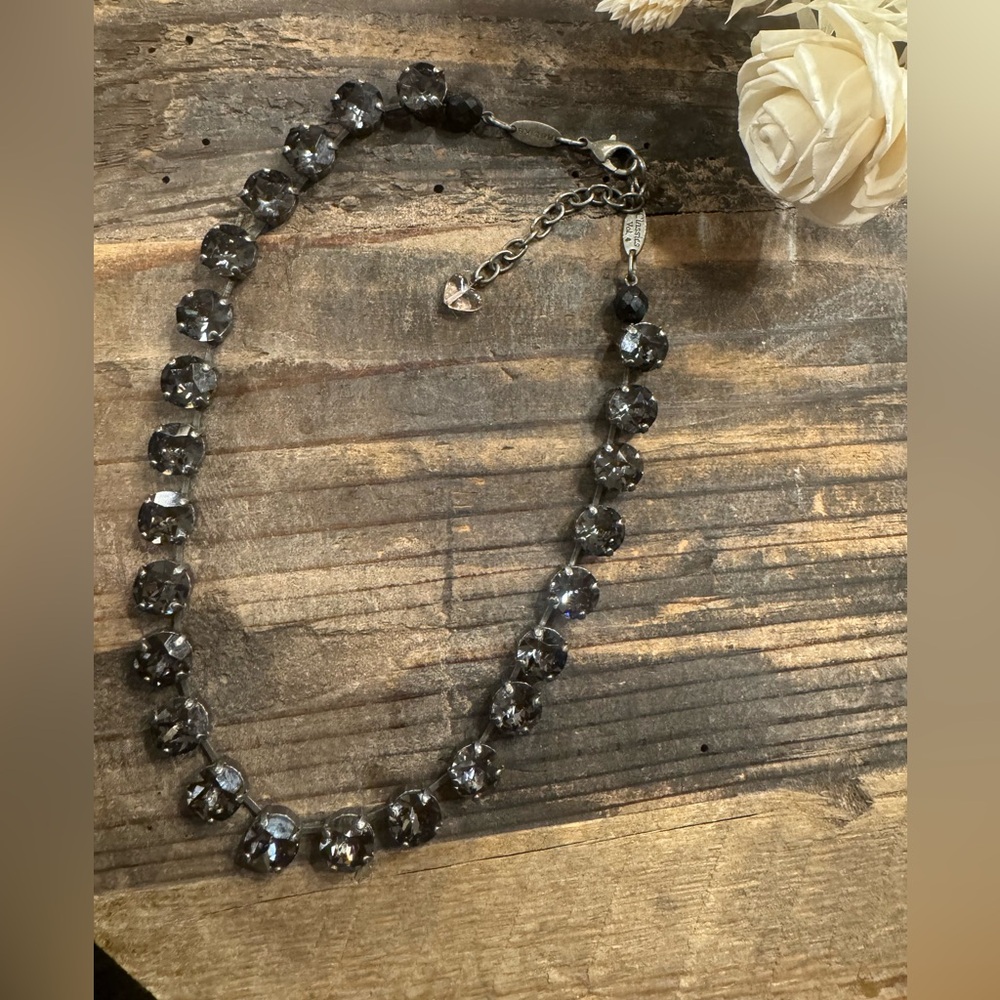 Sabika Elegant Silver Beaded Necklace